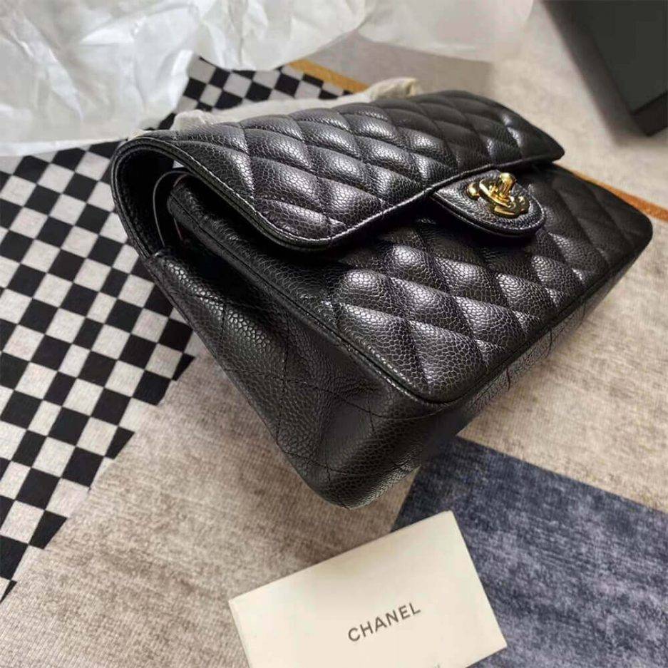 CHANEL CLASSIC FLAP MEDIUM BLACK LAMBSKIN LEATHER GOLD HARDWARE (25.5*15.5*6.5cm)